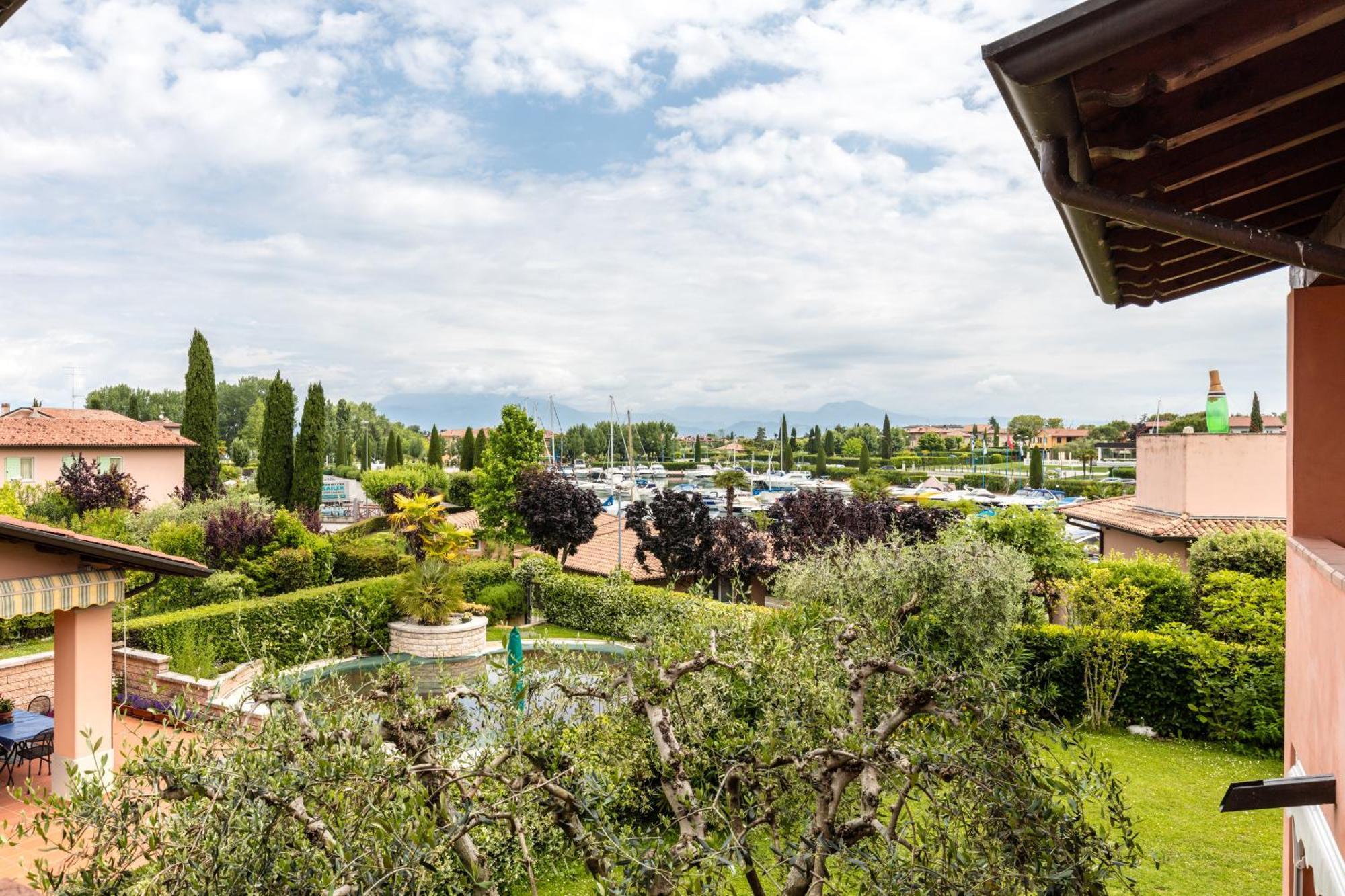 Bellasirmione Holiday Apartments Εξωτερικό φωτογραφία
