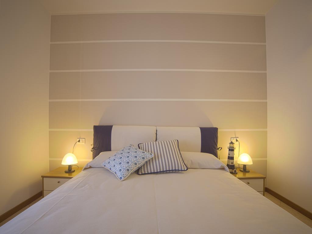 Bellasirmione Holiday Apartments Δωμάτιο φωτογραφία